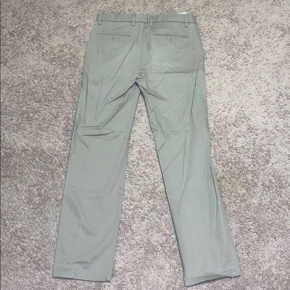 Dockers khaki pants 30x32 slim fit - Picture 2 of 4
